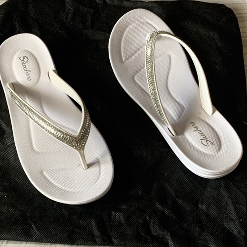 Skechers length white - 9.5”,